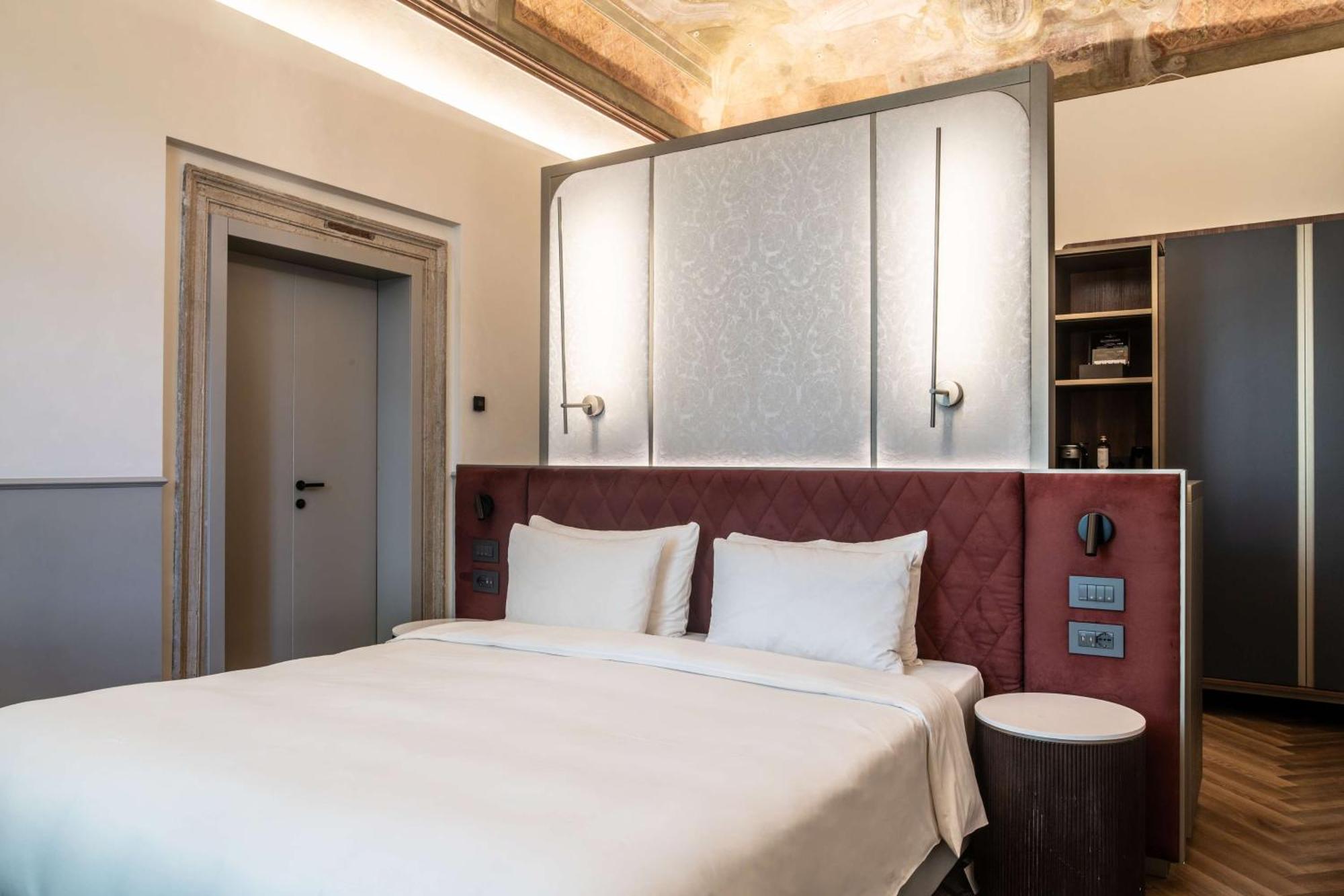 Radisson Collection Hotel, Palazzo Nani البندقية المظهر الخارجي الصورة A room at the hotel